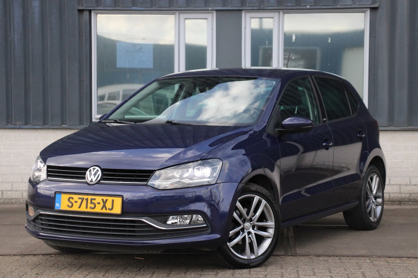 Volkswagen Polo - AllStar LED Stoelverw Climate LMV 16" - AutoWereld.nl