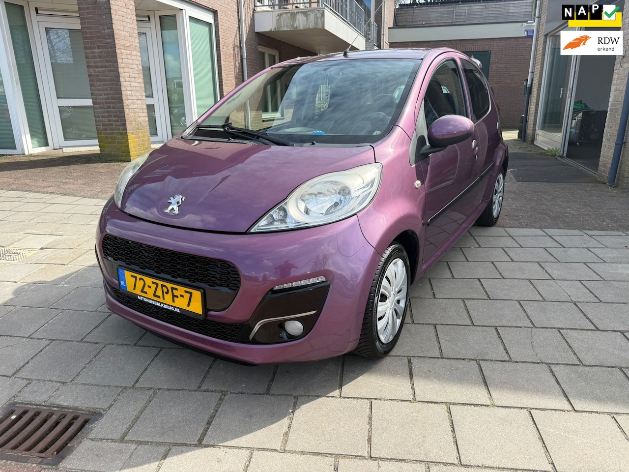 Peugeot 107 - 1.0 Active airco el ramen appel carplay 5drs 129949 km - AutoWereld.nl