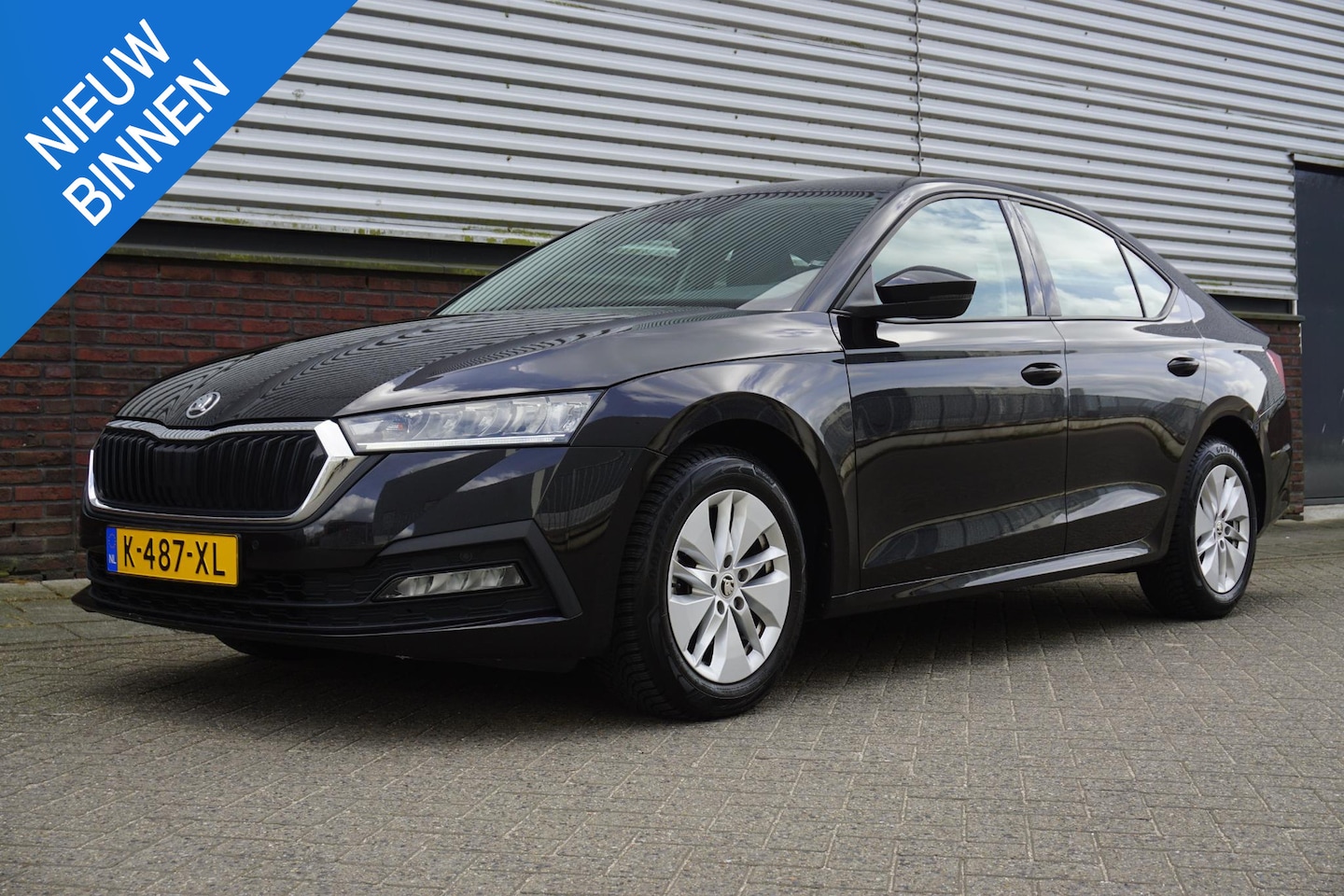 Skoda Octavia - 1.0 e-TSI Business Edition/DSG-7/Dealeronderhouden /1e Eigenaar. - AutoWereld.nl