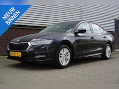 Skoda Octavia - 1.0 e-TSI Business Edition/DSG-7/Dealeronderhouden /1e Eigenaar