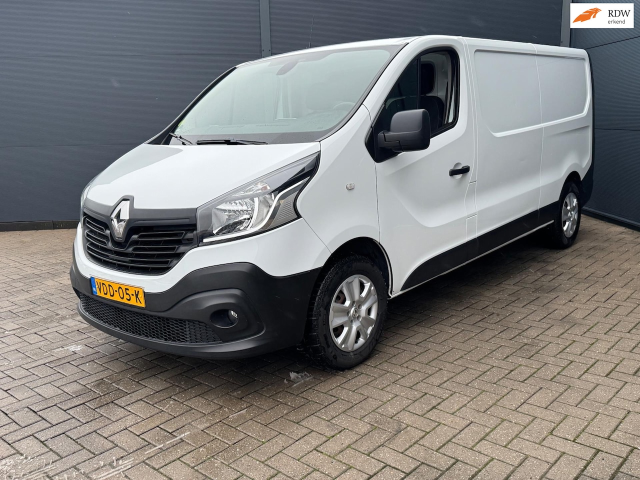 Renault Trafic - 1.6 dCi T29 L2H1 Camera / Pdc / Trekhaak - AutoWereld.nl