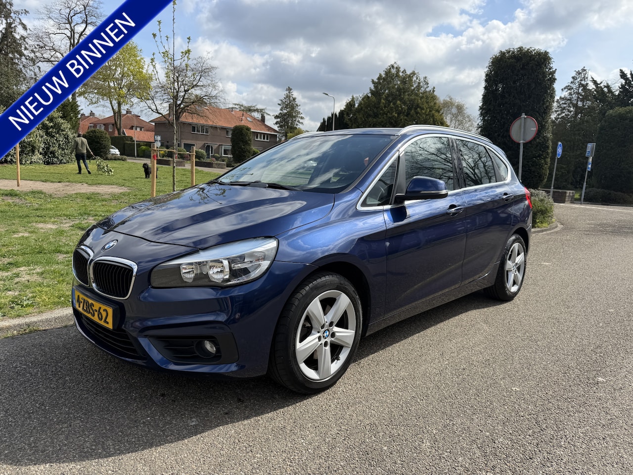 BMW 2-serie Active Tourer - 218i Executive NAVI, CRUISE, NETTE AUTO - AutoWereld.nl