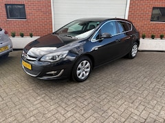 Opel Astra - 1.4 Turbo Cosmo