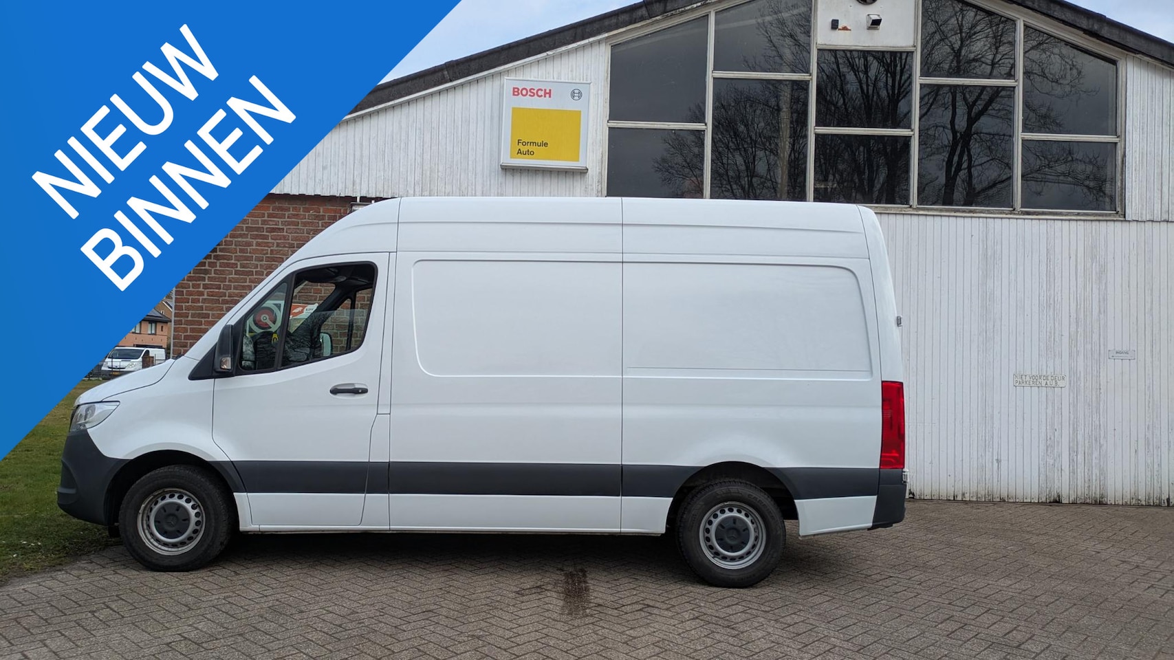Mercedes-Benz Sprinter - 317-CDI L2H2 - trekh. 3,5T - navi - camera - AutoWereld.nl