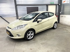Ford Fiesta - 1.25 Trend airco bluetooth distributie vervangen
