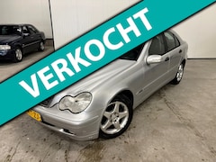 Mercedes-Benz C-klasse - 180 Classic Airco Schuifkanteldak Trekhaak Schade