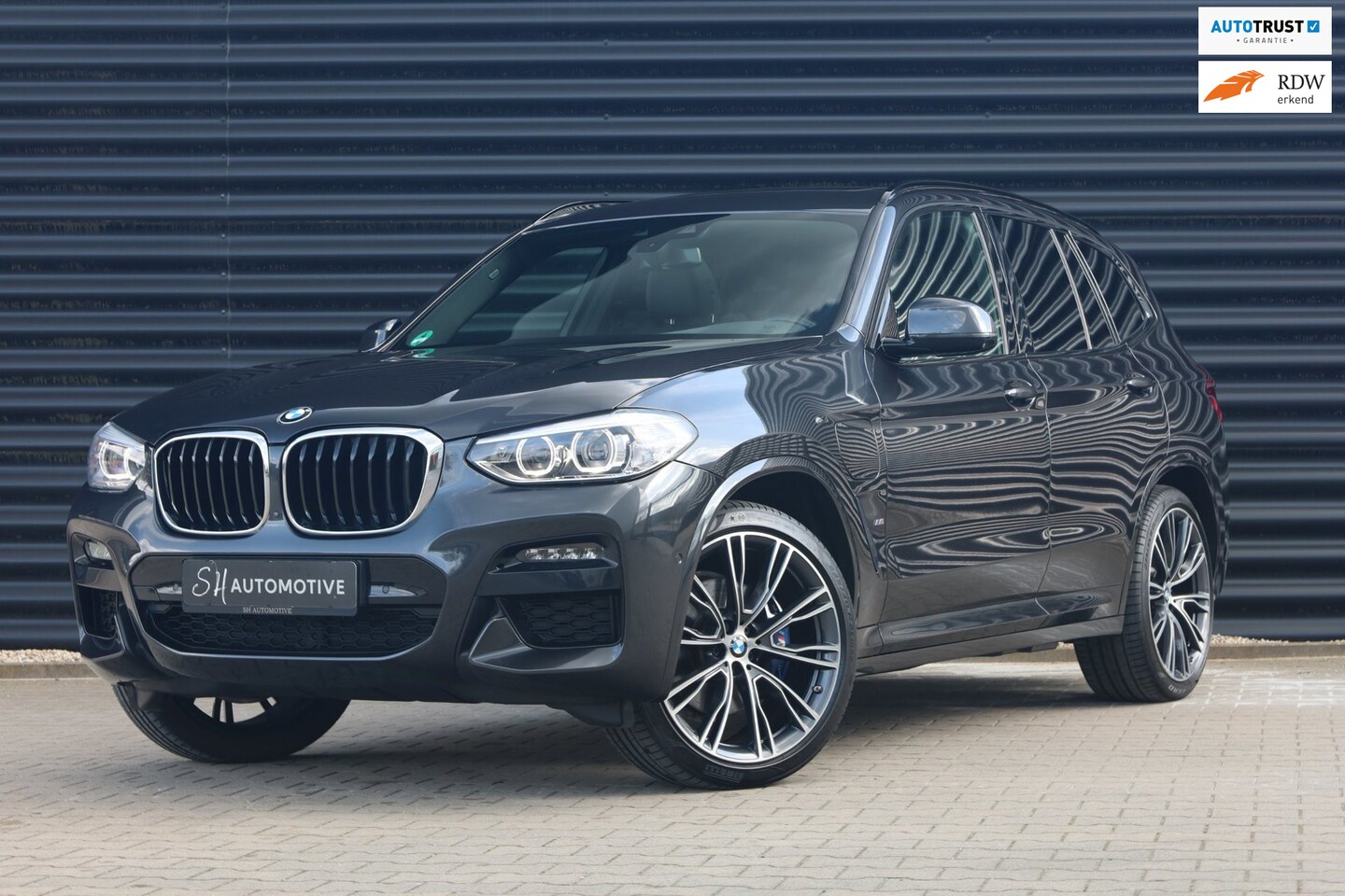 BMW X3 - XDrive30e M Sport / PANO / LEDER / 360CAMERA / TREKHAAK - AutoWereld.nl