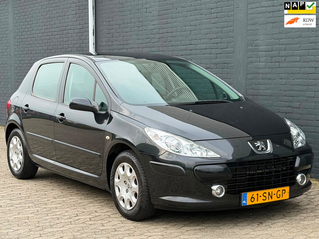 Peugeot 307 - 1.4-16V XS AIRCO CRUISE TREKHAAK NW APK - AutoWereld.nl