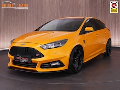 Ford Focus - 2.0 296pk ST-3 |Stage 2 REVO|Milltek|Maxton|Apple Carplay & Android Auto|Cruise control|El
