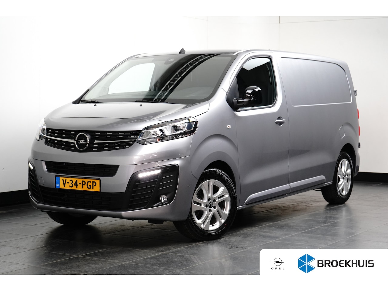 Opel Vivaro - L2H1 180 PK Innovation AUT.| Camera | Airco | Cruise c. | BLIS | Park assist V&A | CarPlay - AutoWereld.nl