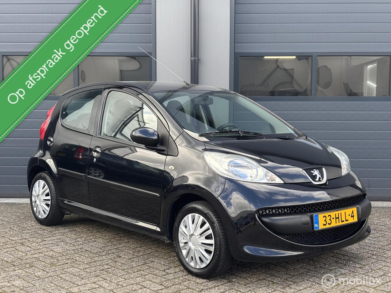 Peugeot 107 - 1.0-12V XS Airco_Carplay Radio - AutoWereld.nl