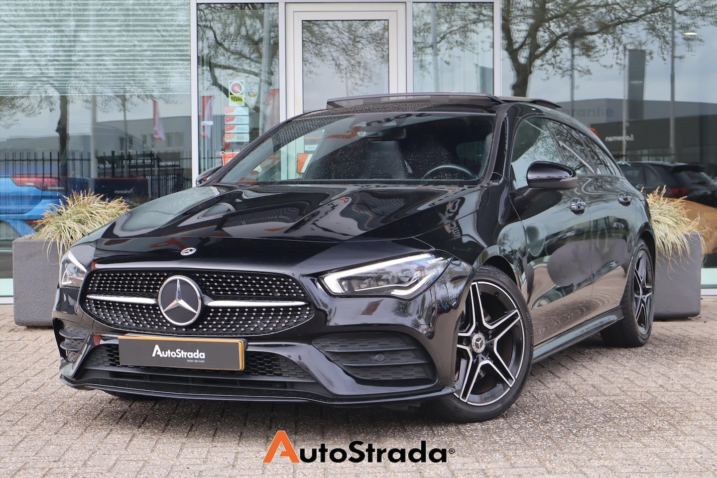 Mercedes-Benz CLA-klasse Shooting Brake - 200 AMG-Line 163pk | Multibeam | Pano | Keyless | Camera | Climate | Cruise | Memory | Sfe - AutoWereld.nl