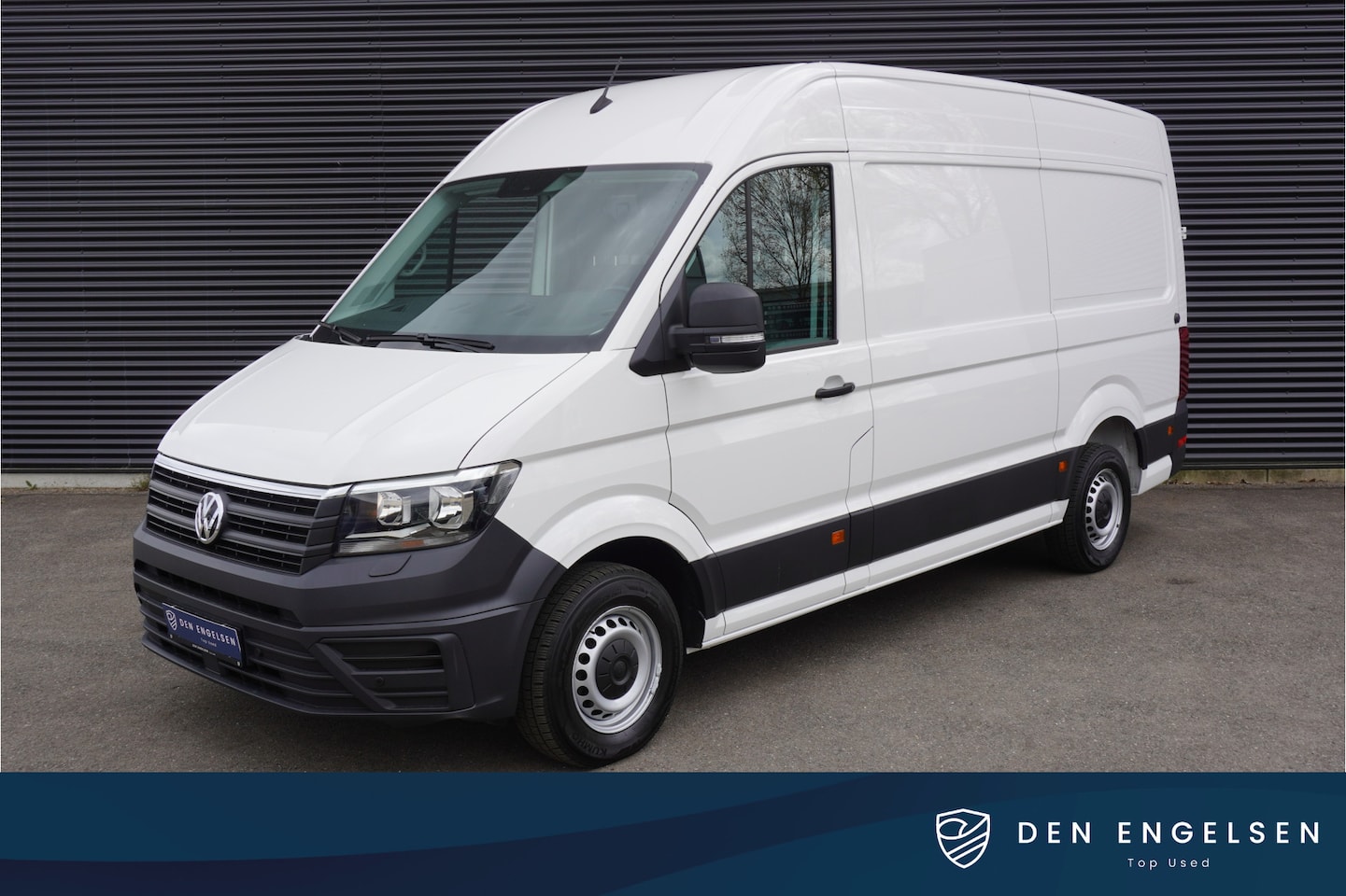 Volkswagen Crafter - 35 140pk L3H3/L2H2 Apple Carplay Camera Parkeersensoren 3-zits Airco - AutoWereld.nl