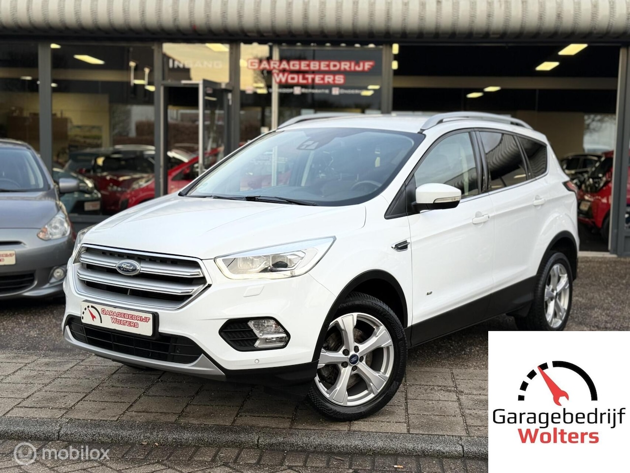 Ford Kuga - 1.5 Titanium 183pk autmaat trekhaak vol opties - AutoWereld.nl