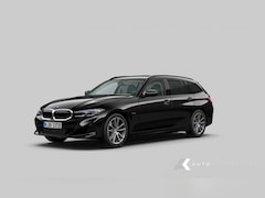 BMW 3-serie Touring - 320 320e | Head-Up | Trekhaak | Comfort Access | Sportstoelen | Stoelverwarming | 18' Inch