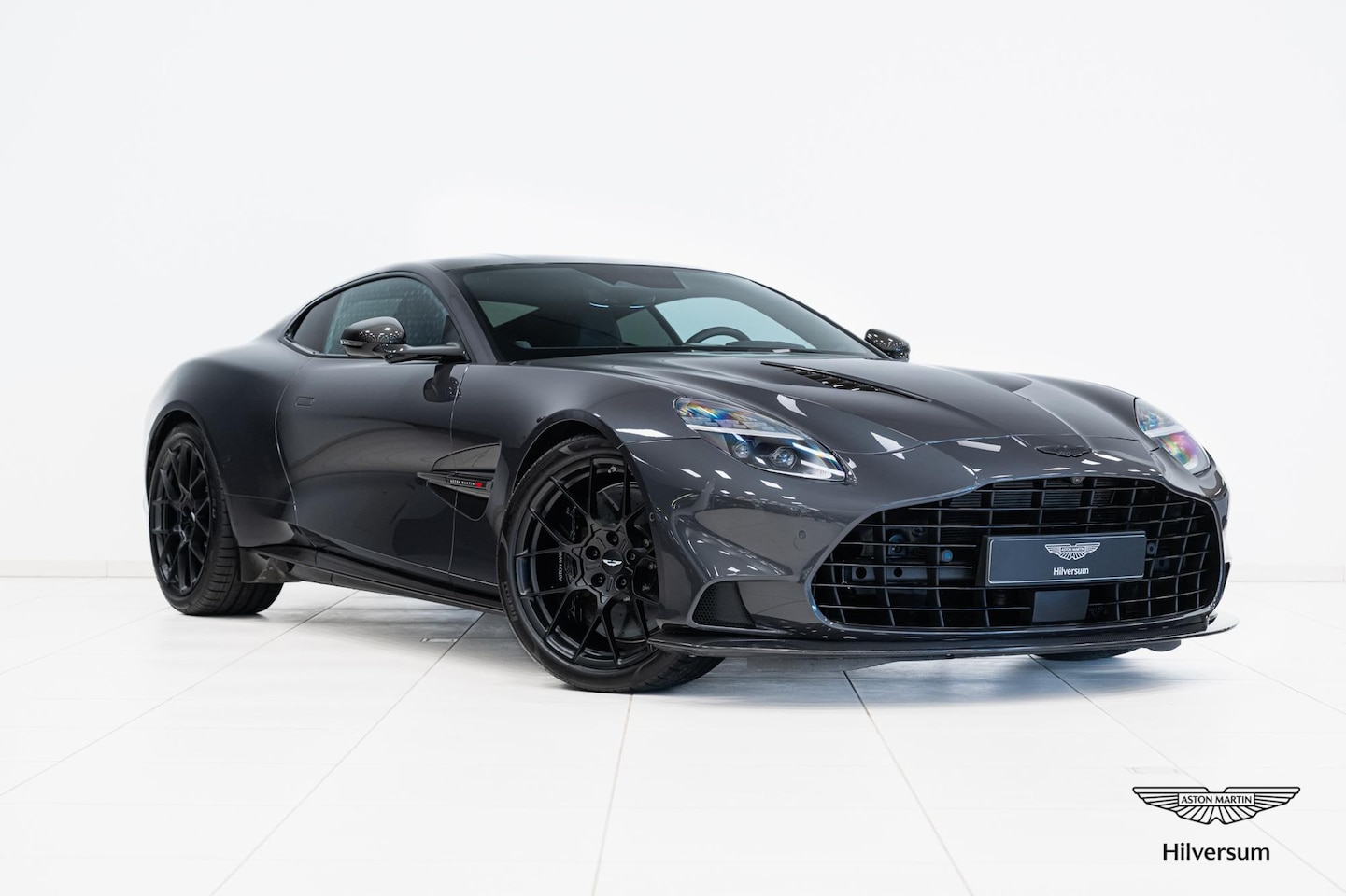 Aston Martin Vanquish - Coupe | Full Options | 25MY Incl BPM | - AutoWereld.nl