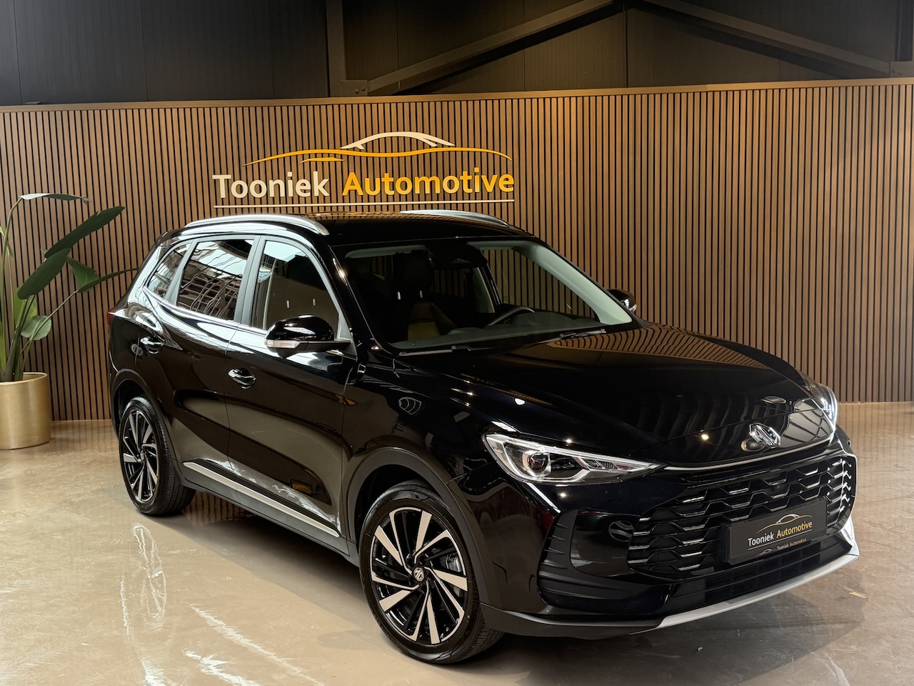 MG ZS - 1.5 Hybrid+ luxery leder navi en cruise - AutoWereld.nl