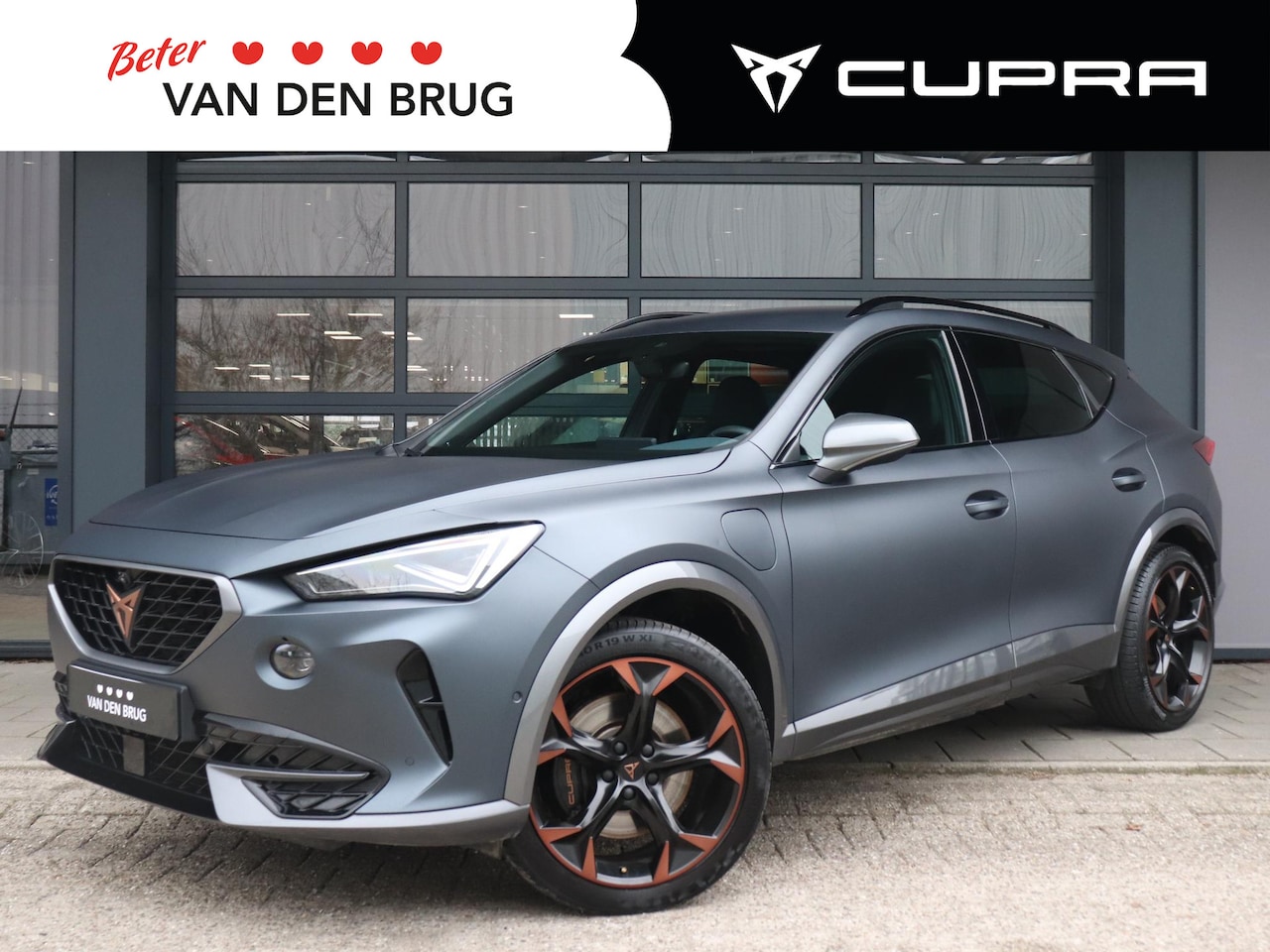 CUPRA Formentor - 1.4 e-Hybrid 245pk VZ | Trekhaak | Carbon Kuipstoelen! | BEATS Audio | 360 Camera | Adapti - AutoWereld.nl