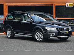 Volvo XC70 - T5 FWD Summum | Dealer Onderhouden | Panoramadak | Automaat | Stoelverwarming | Rondom Par