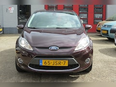 Ford Fiesta - 1.4 Ghia , 59.000 KM , Trekhaak