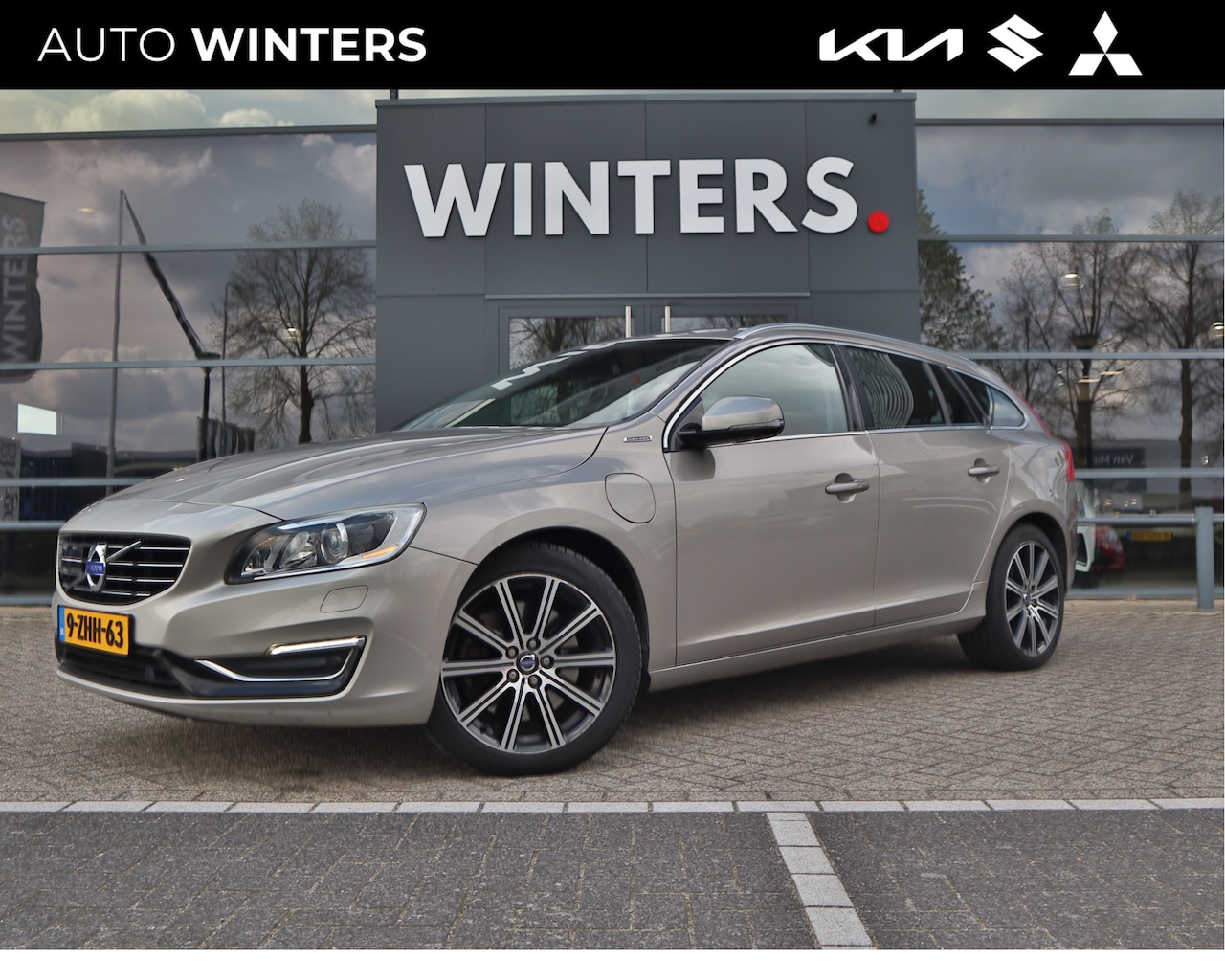 Volvo V60 - 2.4 D6 AWD Plug-In Hybrid Summum 2.4 D6 AWD Plug-In Hybrid Summum - AutoWereld.nl