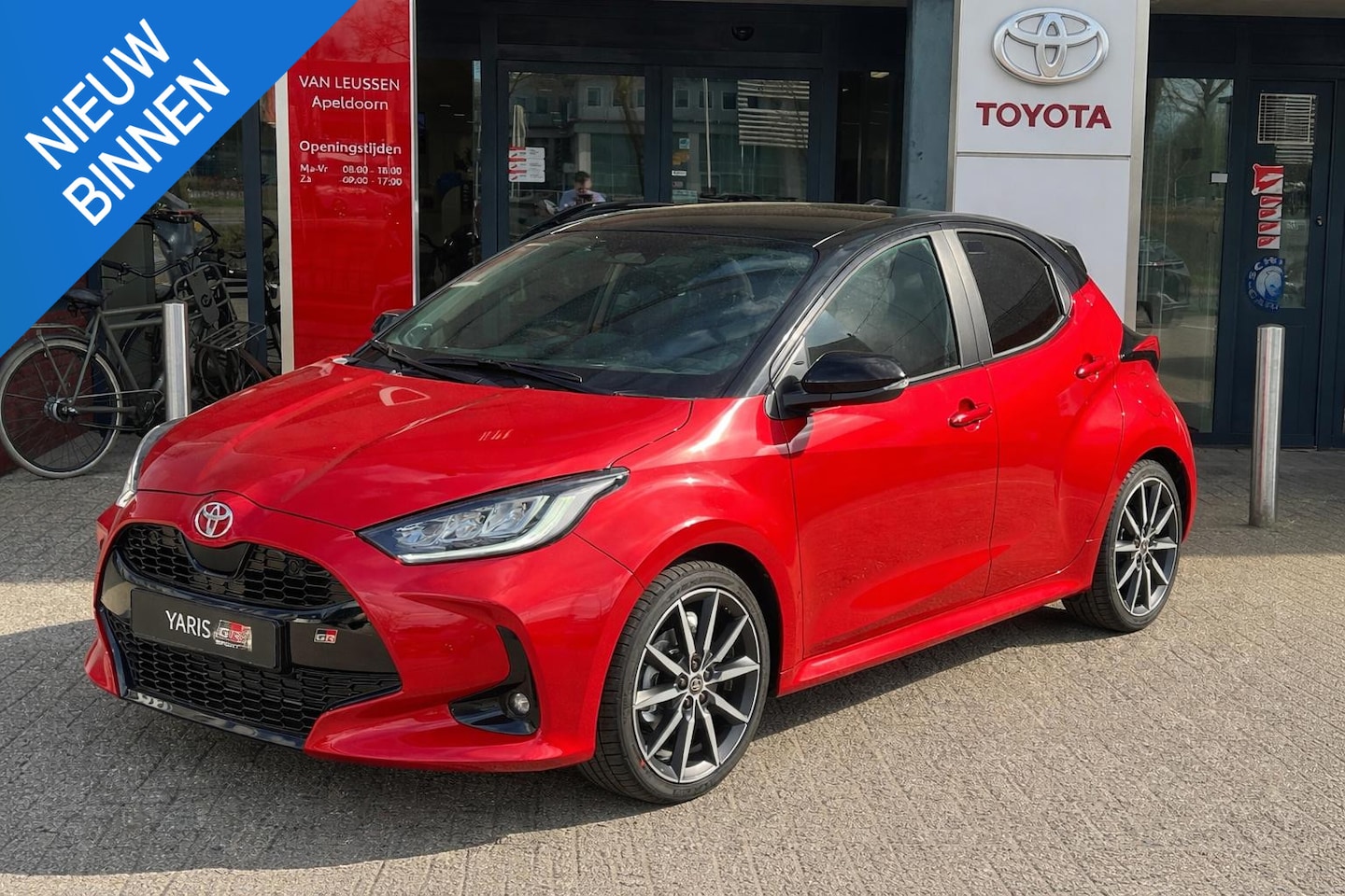 Toyota Yaris - 1.5 Hybrid 130 GR SPORT NIEUW DIRECT LEVERBAAR! PANODAK JBL-AUDIO 18'' LM-VELGEN CLIMA STO - AutoWereld.nl