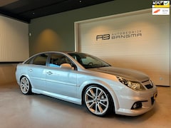 Opel Vectra GTS - 1.8-16V EXECUTIVE-uitv|NAVIGATIE|CLIMA AIRCO|CRUISECONTROL|TREKHAAK|LM-VELG|XENON|HALF LEE