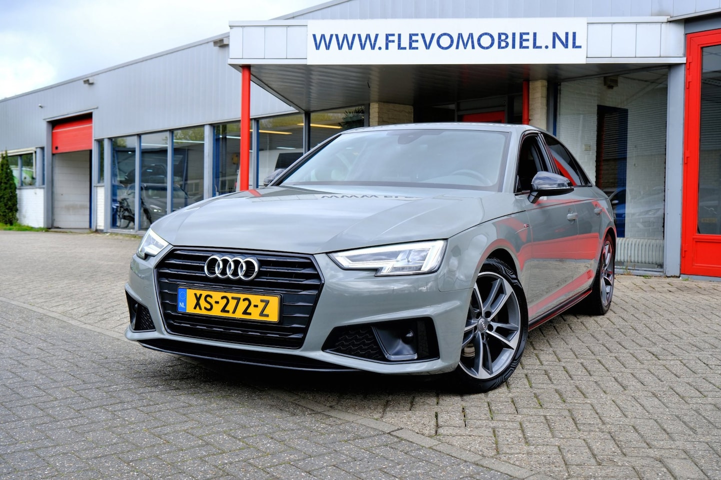 Audi A4 Limousine - 35 TFSI Sport S line black edition Aut. Leder|Sportstoelen|LED|LMV - AutoWereld.nl