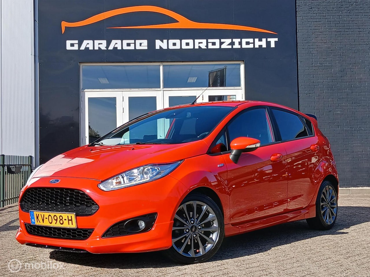 Ford Fiesta - 1.0 EcoBoost ST Line / Garage Noordzicht is open van 9,00 tot 18.00 uur en Zaterdag tot 17 - AutoWereld.nl