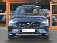 Volvo XC60 - T6 Hybride AWD Plus Dark | Geventileerde stoelen | Panoramadak | Trekhaak | Stoel + Stuur