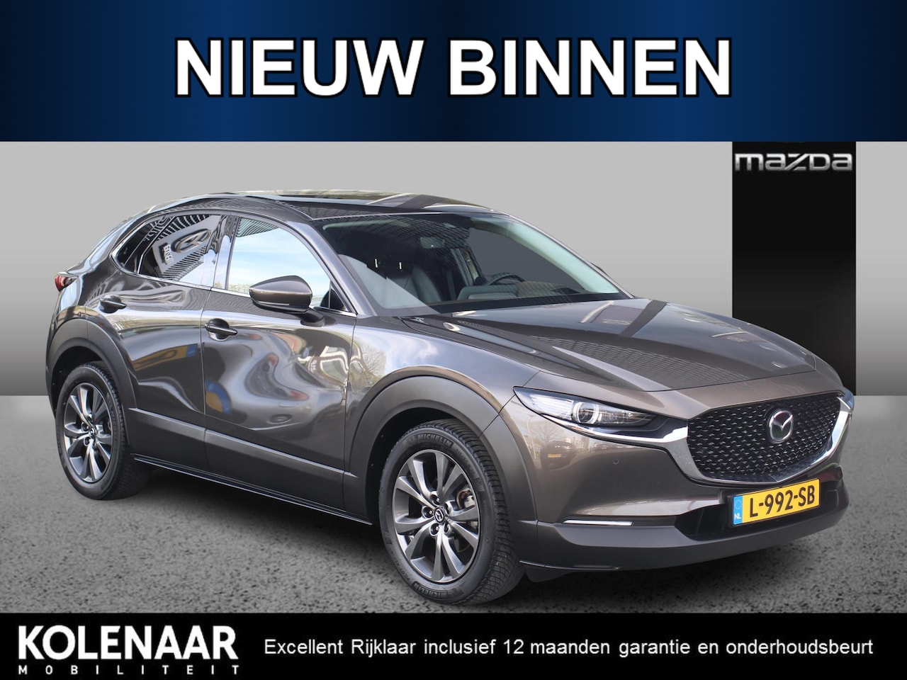 Mazda CX-30 - Luxury 2.0 automaat e-Sky-X 186pk /Dealeronderhouden/Afn. Trekhaak/Navi/HUD/Keyless/Airco/ - AutoWereld.nl