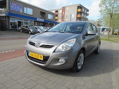 Hyundai i20 - 1.2I Plus Clima etc 100.271km nap