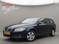 Volvo V70 - 2.4 D5 Kinetic |Automaat|Navi|Trekhaak|