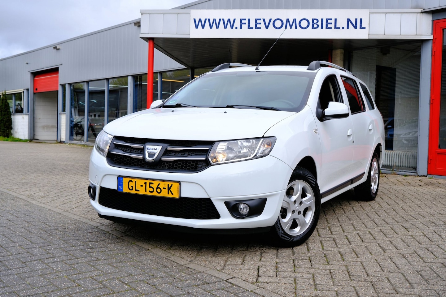 Dacia Logan MCV - 0.9 TCe Prestige Navi|Airco|LMV - AutoWereld.nl
