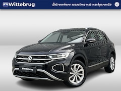 Volkswagen T-Roc - 1.5 TSI 150PK DSG Style / Digital Cockpit Pro / Panoramadak / Park Assist / Dodehoeksensor