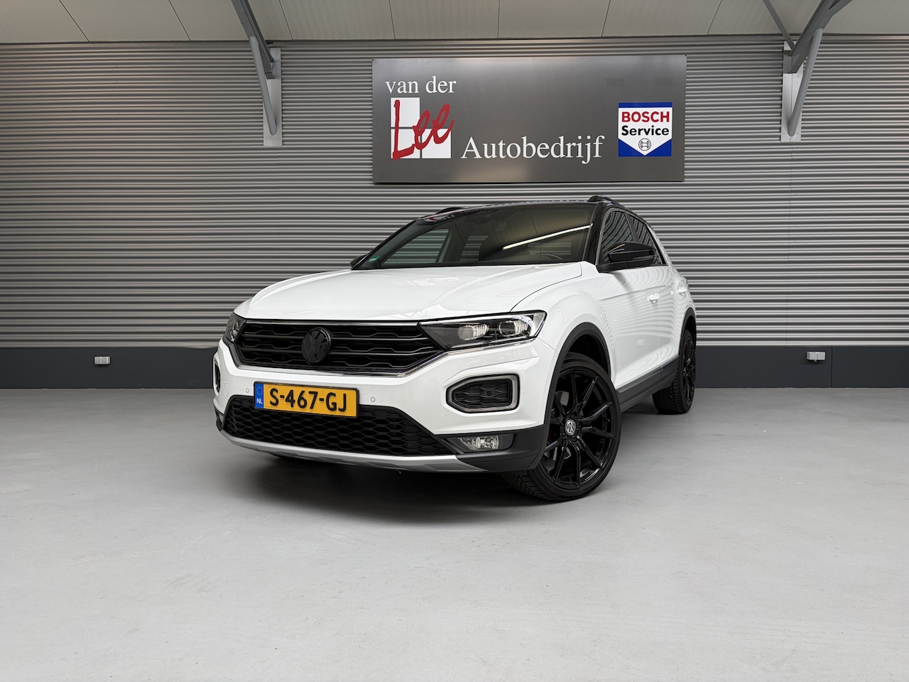 Volkswagen T-Roc - 1.5 TSI SPORT/KEY-LESS/DODE HOEK/CARPLAY/CAM/DIGI CP/ENZ - AutoWereld.nl