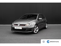 Volkswagen Golf - 2.0 TSI GTI Performance | Handgeschakeld | Cruise Control | Parkeersensor V+A |