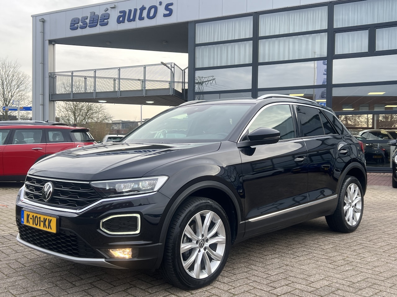 Volkswagen T-Roc - 1.5 TSI 150 pk Automaat Sport Navigatie Camera 18 Inch Velgen Virtual Cockpit ACC DAB Spor - AutoWereld.nl