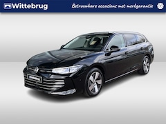 Volkswagen Passat Variant - 1.5 eHybrid 204pk DSG Business / Zwenkbare Trekhaak / Voorstoelen Verwarmbaar + Massagefun