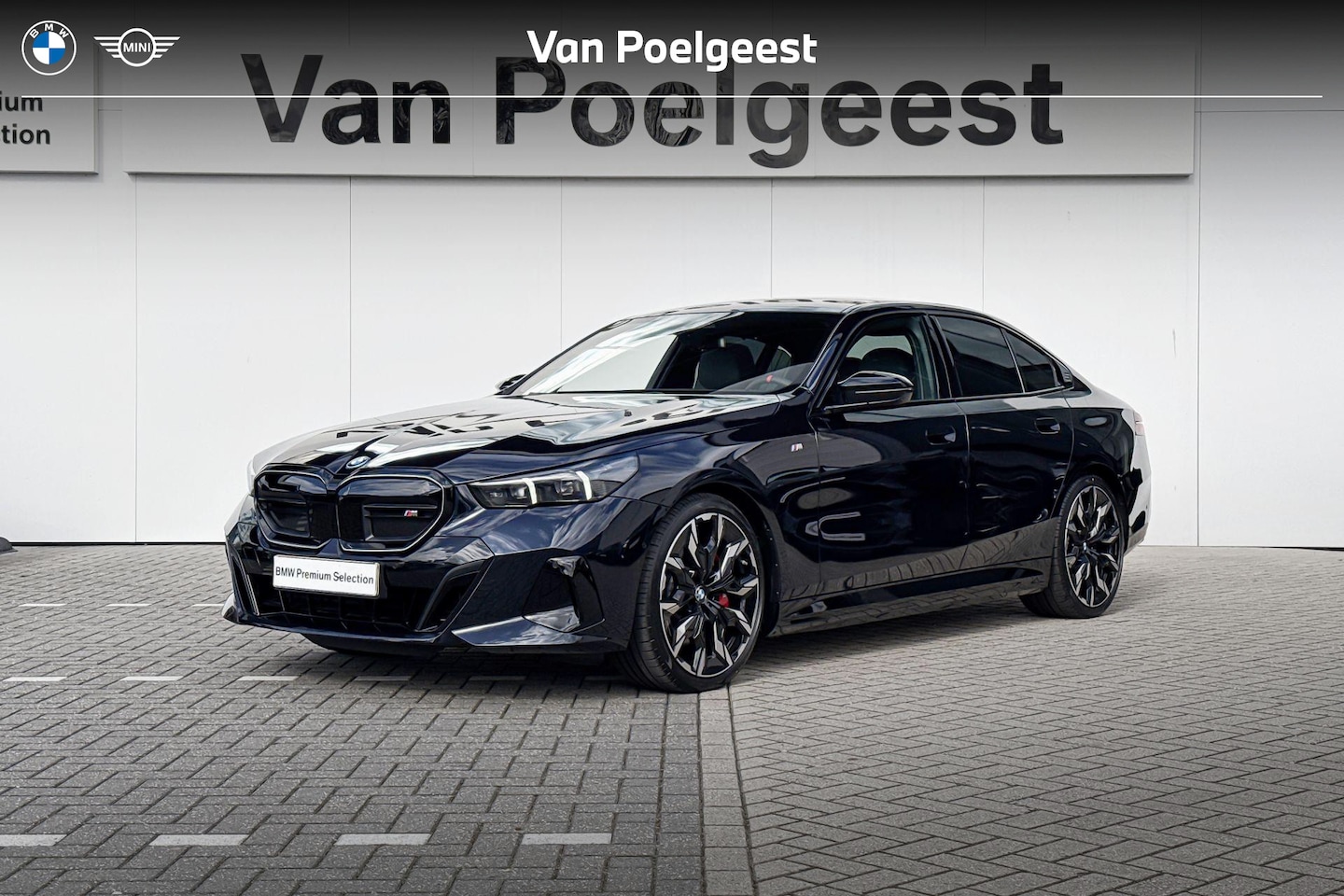 BMW i5 - Sedan M60 xDrive | 84 kWh | M Sport | Trekhaak - AutoWereld.nl
