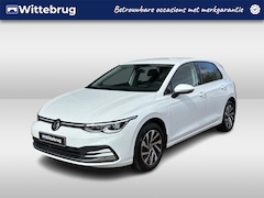 Volkswagen Golf - 1.4 eHybrid 204pk Style / Head-up display / Voorstoelen Verwarmbaar + Memory / 16'' LMV