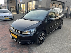 Volkswagen Touran - 2.0 TDI Comfortline BlueMotion AUTOMAAT