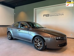 Alfa Romeo 159 - 2.2 JTS CORPORATE-uitv|CLIMA AIRCO|LM-VELG|CRUISE CONTROL|APPLE CARPLAY+ANDROID|TRKEHAAK|B