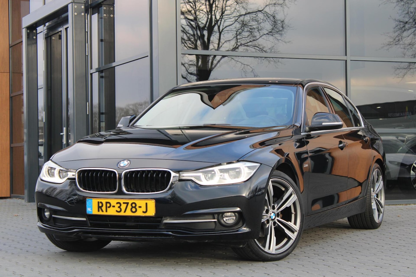 BMW 3-serie - 320d Aut Sportline | Navi Prof | Sportstoelen | LED - AutoWereld.nl