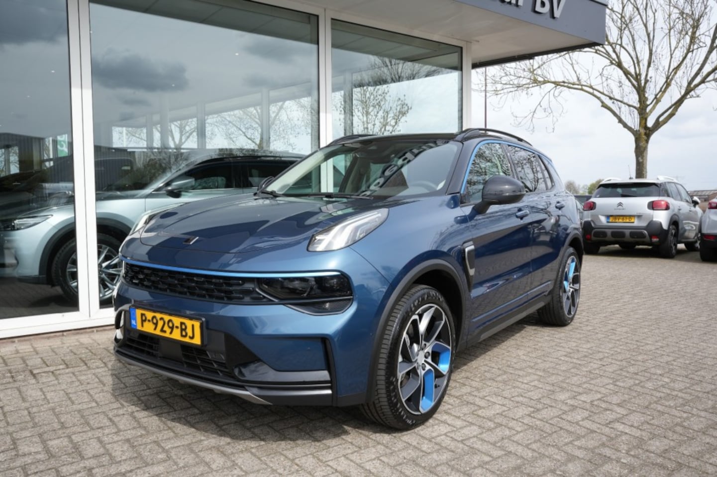 Lynk & Co 01 - 1.5 360-ALL IN PRIJS /CAMERA PANO/SCHUIF INFINITY DAB NAVI CARPLAY - AutoWereld.nl