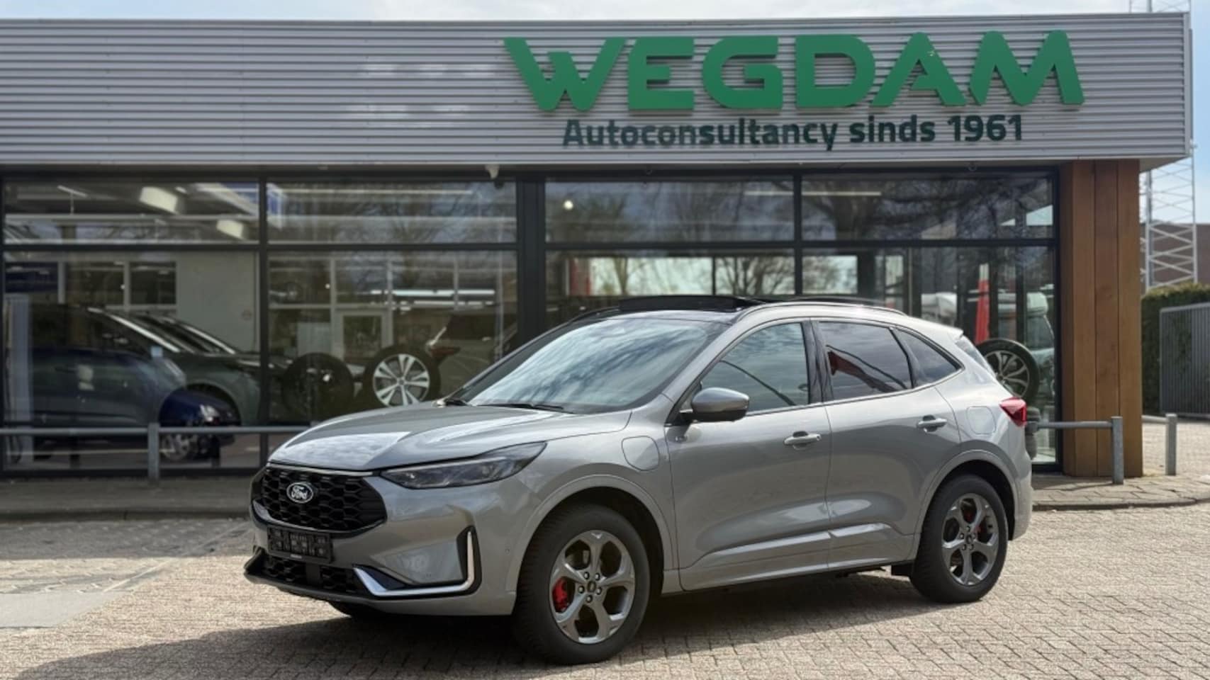 Ford Kuga - 2.5 PHEV ST-LINE X 243pk / Trekhaak+Panorama+Techno+Winter - AutoWereld.nl