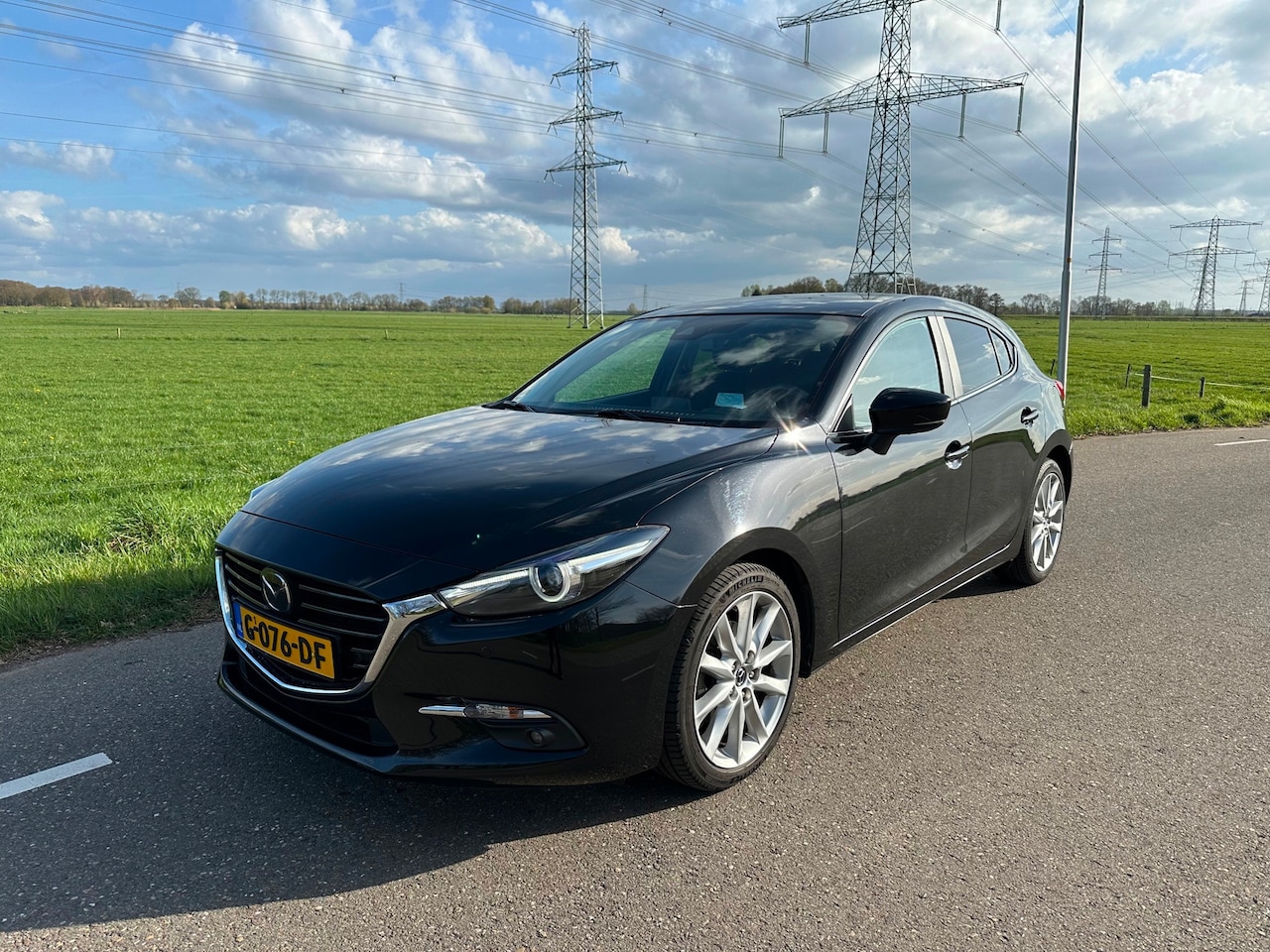 Mazda 3 - 2.2 SkyActiv-D 150 GT-M Navi PDC Head up Leer NL AUTO - AutoWereld.nl