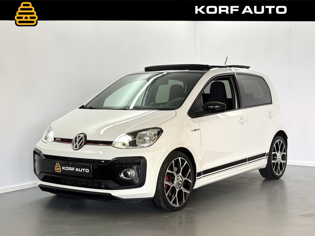 Volkswagen Up! - 1.0 TSI GTI / Pano / Beats / Camera / Clima - AutoWereld.nl