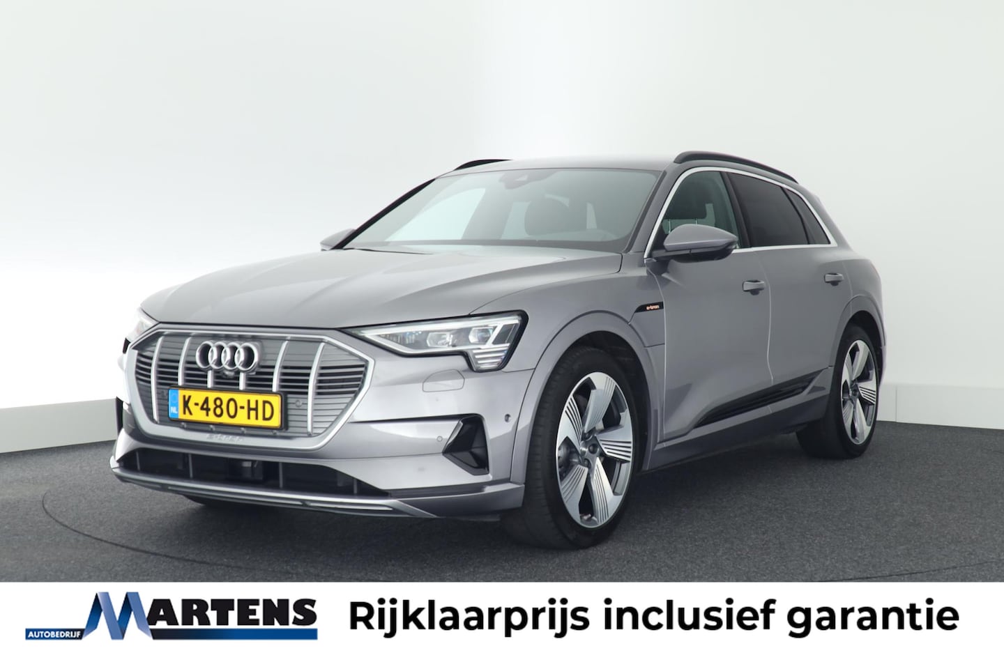 Audi e-tron - 55 quattro 95 kWh 408pk SOH 95% Trekhaak 360Camera ACC Keyless Stoelverwarming Memory Navi - AutoWereld.nl