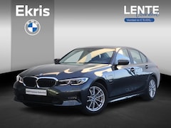 BMW 3-serie - 320e Business Edition Plus / Lederen Bekleding / Stoelverwarming / Sportstoelen / 17 '' /